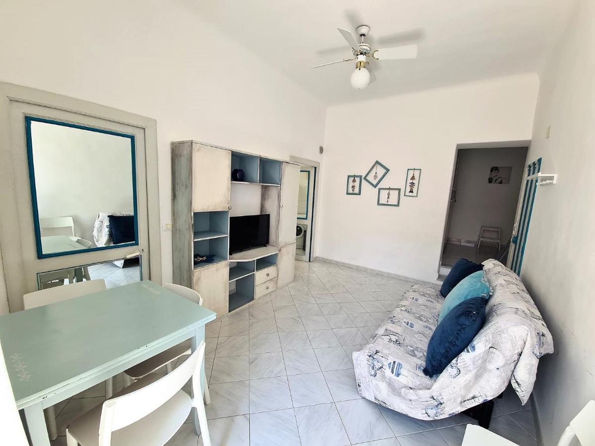 Casa Cici A 50 Mt Dal Mare Apartment Finale Ligure Exterior photo